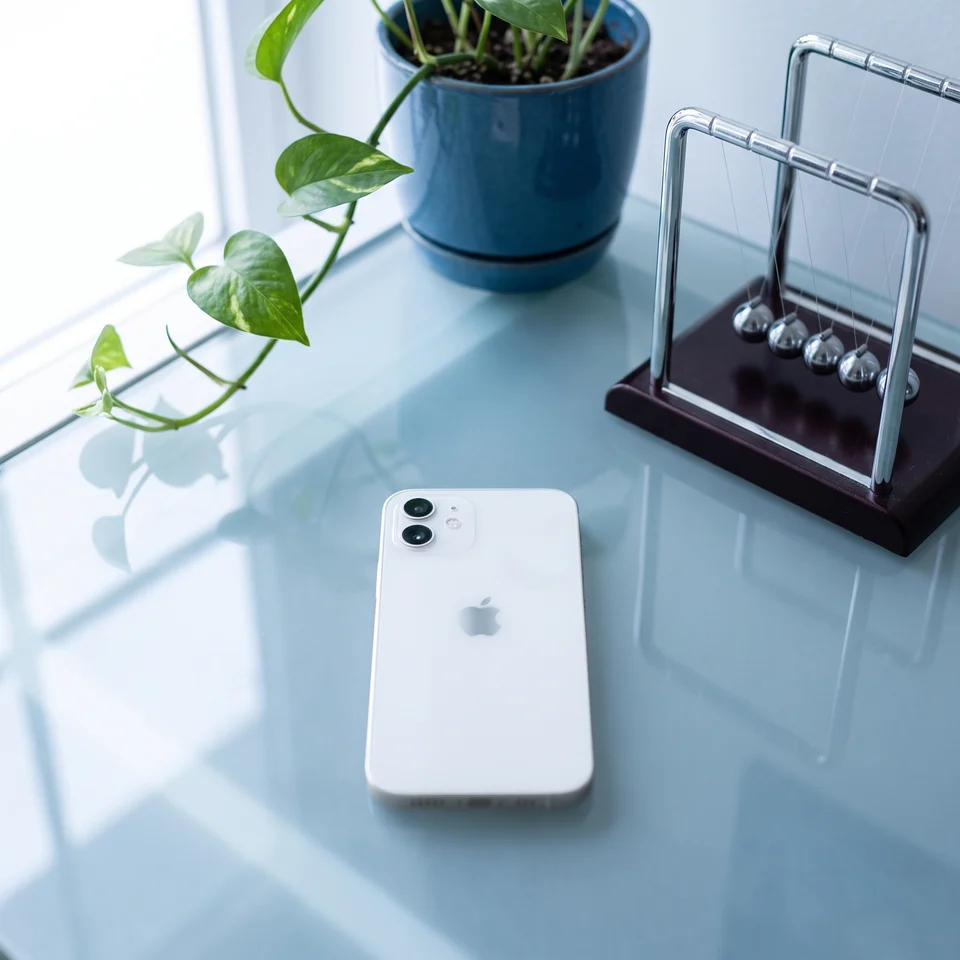 Apple iPhone 12 64GB White in use - Excellent Refurbished
