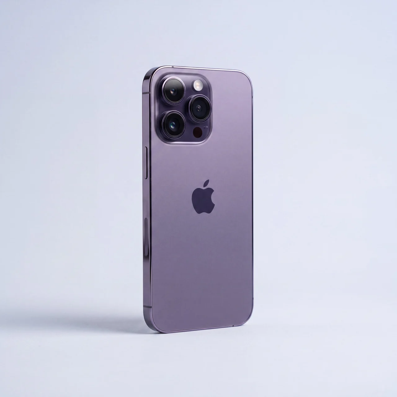 Sell your iPhone 14 Pro to mendmyi for cash, paid the same day