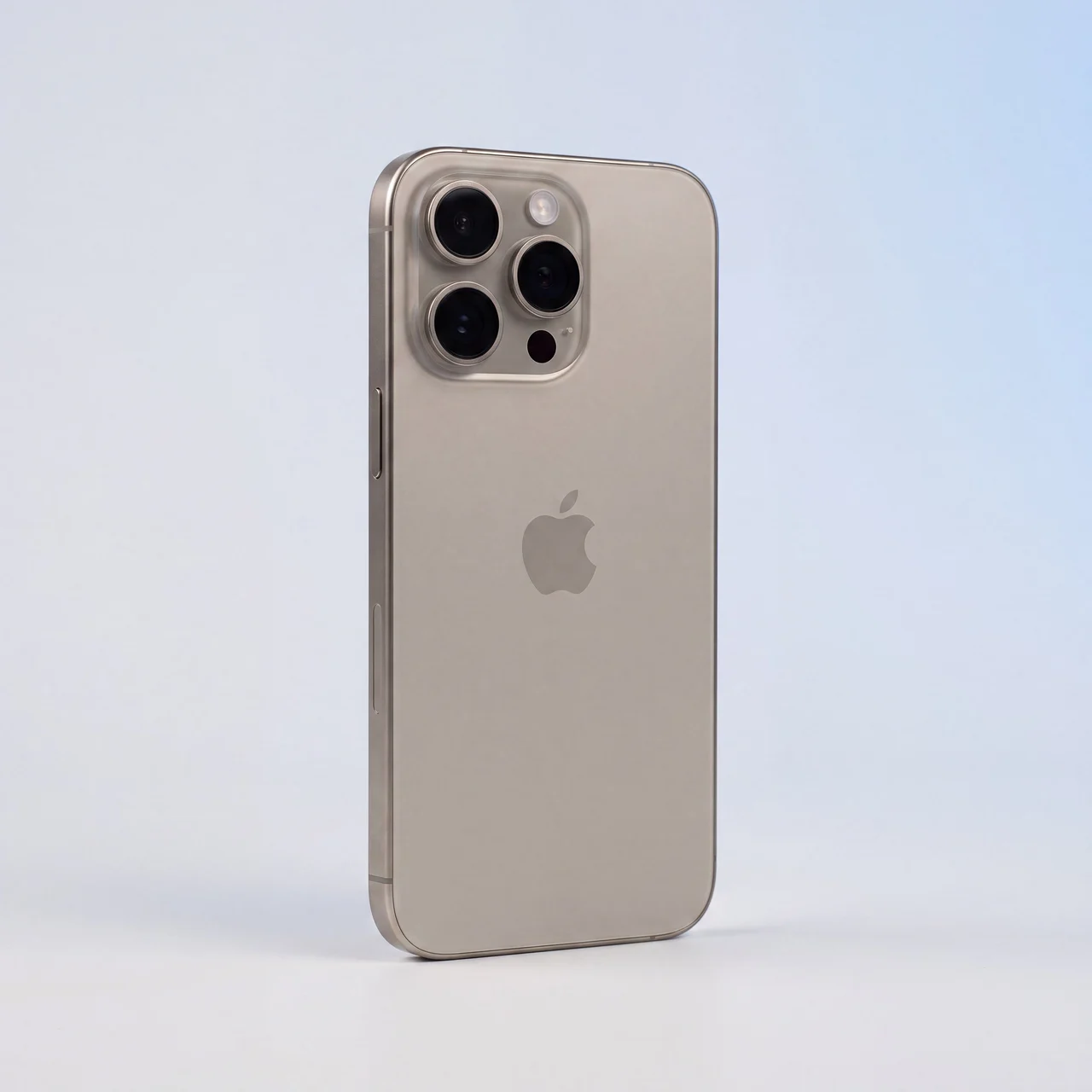 Sell your iPhone 15 Pro to mendmyi for cash, paid the same day